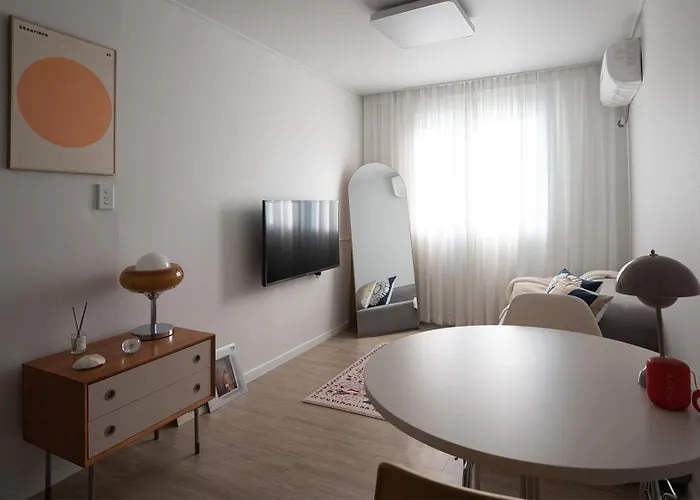 Apartamento 서울역 2분거리, 클레어맨션 *